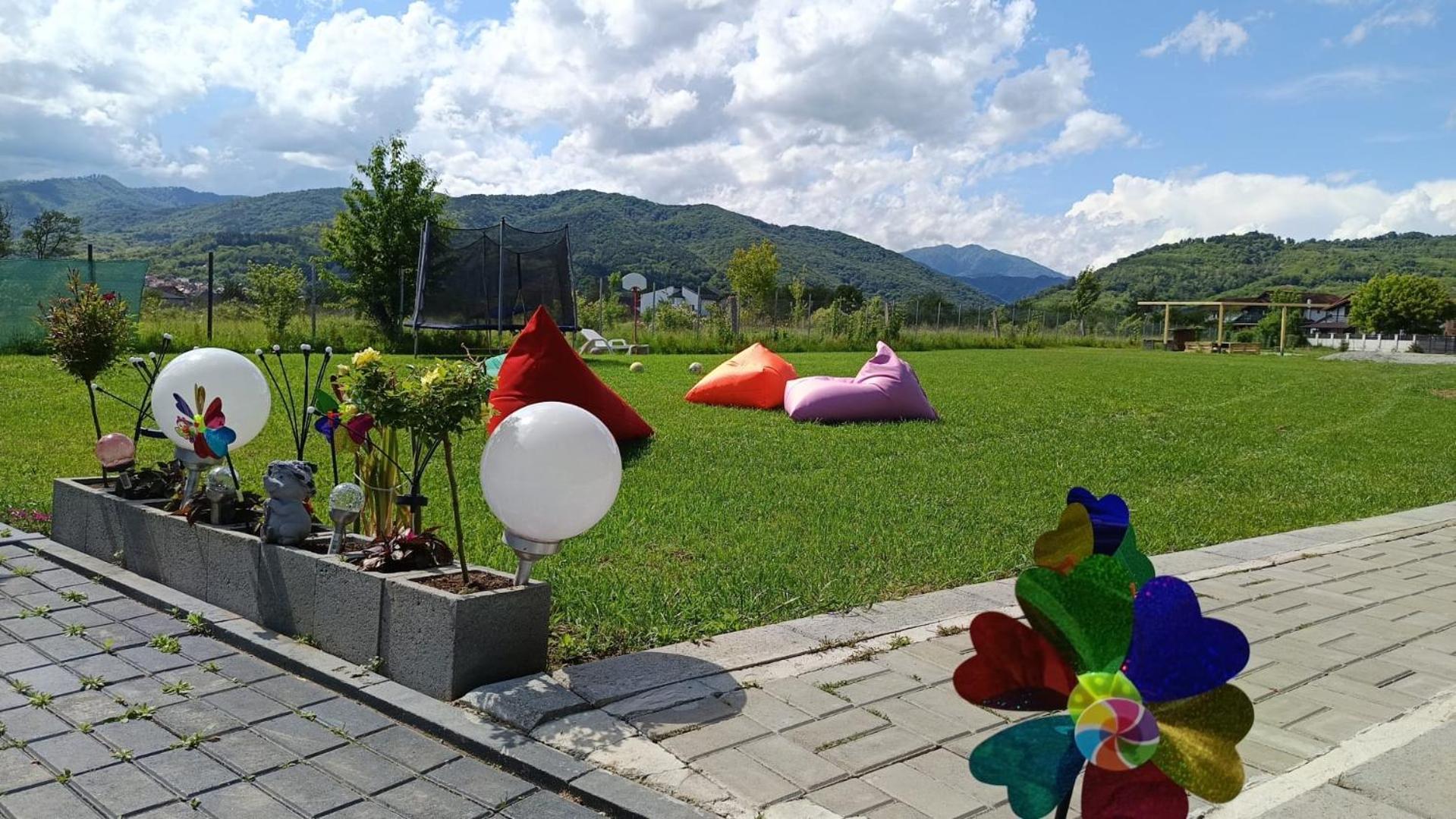 Hotel Sun Garden Glamping Domes Călimăneşti Exterior foto